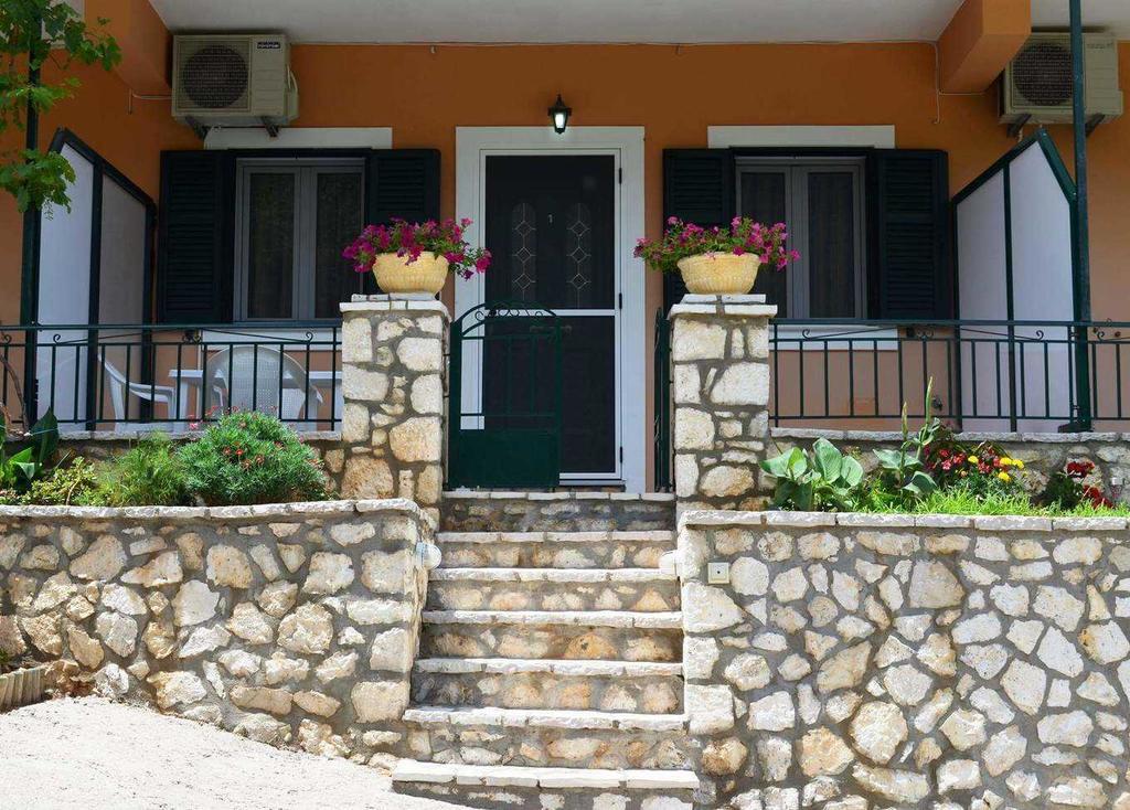 Rania Apartments Áyios Nikítas Kültér fotó